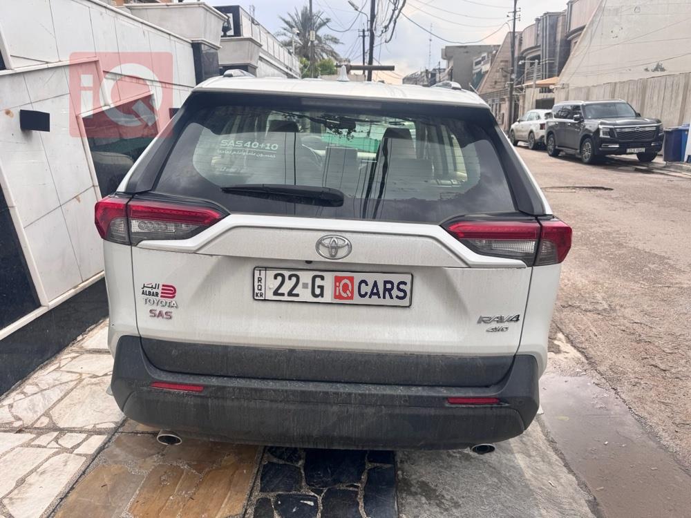 تويوتا راف 4